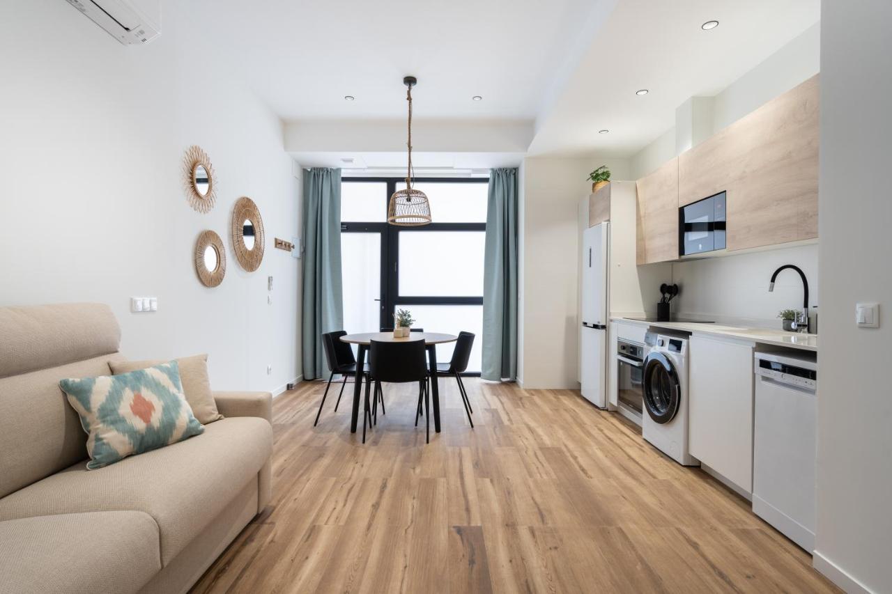 Marina Beach Apartments Валенсия Экстерьер фото
