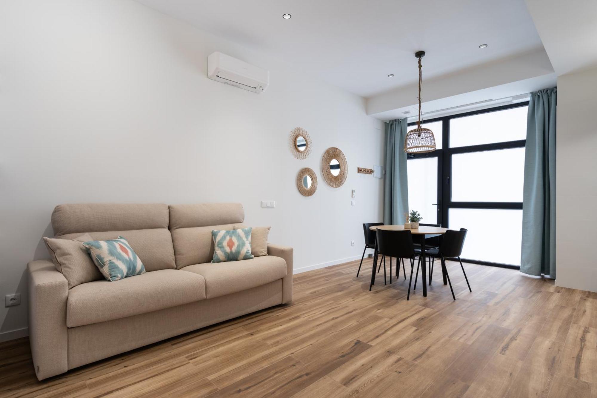Marina Beach Apartments Валенсия Экстерьер фото